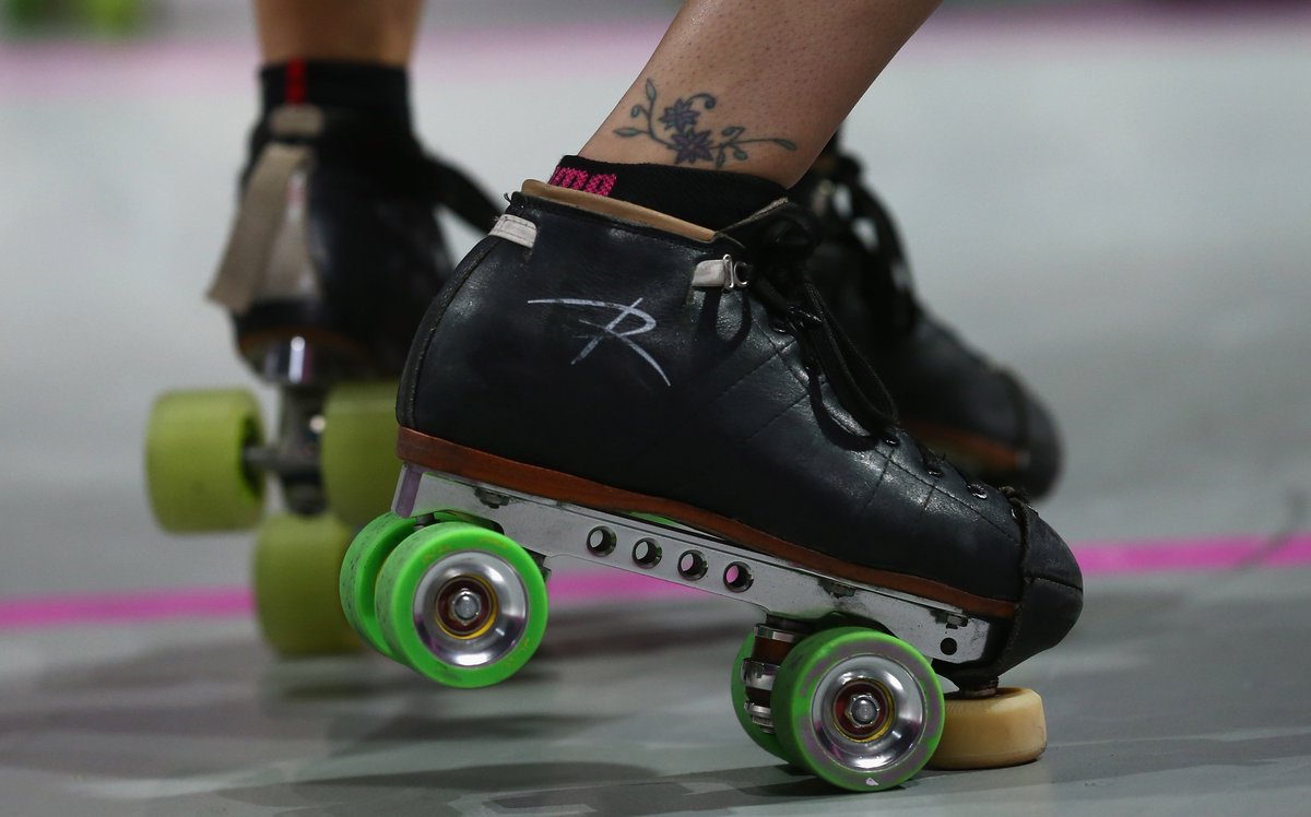 bbcgetinspired's tweet photo. Stop... in the name of #RollerDerby!
https://t.co/Q2utuqkYoq
#GetInspired https://t.co/HqqoHCZqqo