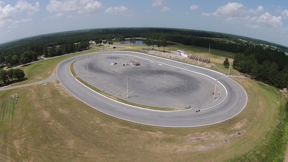 CRAracing's tweet photo. 2016 begins for @CRAracing Sa-Su 1/30-31 @CordeleSpeedway #SpeedFest2016 #ARCACRA #JEGSCRA https://t.co/yJR56ZBZ35 https://t.co/7mt7iYSgBI