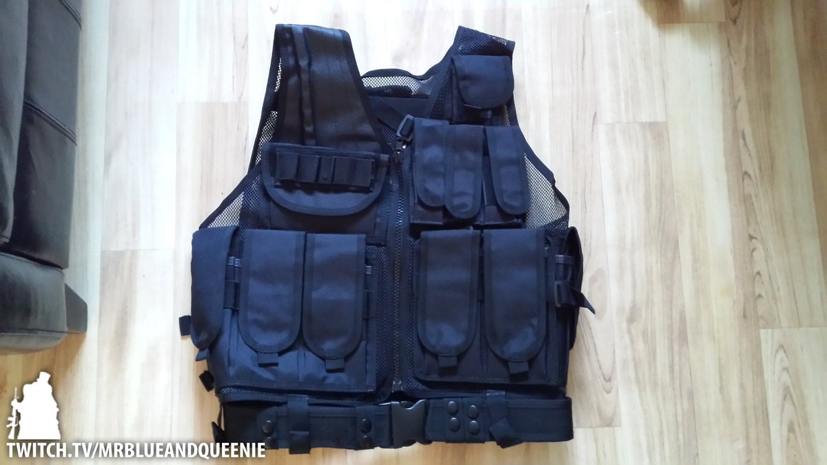 Simon Blue on Twitter: "Giving this DayZ theme Black Tactical-Vest tomorrow  9pmUK with 2x£20 SteamVouchers https://t.co/jU8iWDOBxl #giveaway  https://t.co/hxIAASpAiD" / Twitter