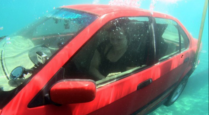 KusicAndKusic's tweet photo. Power windows will work under water. https://t.co/K9e5SmBfQZ #K2Security #SurvivalTip https://t.co/qO0jicJEjx