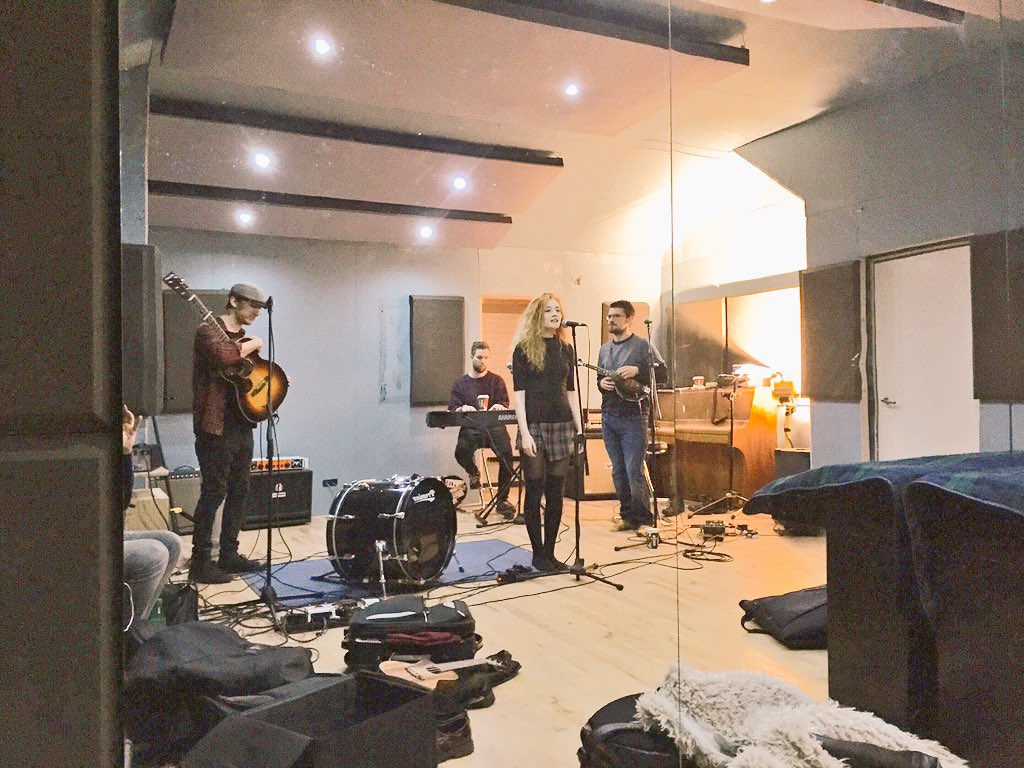 We jamming baby. WOO!