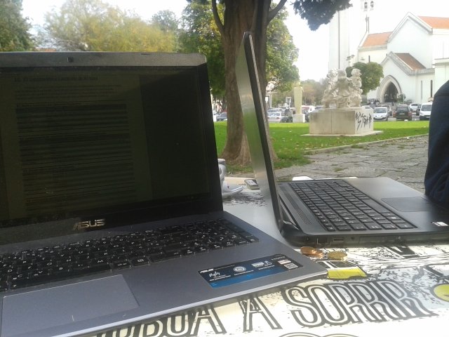 claudiasbf's tweet photo. Choosing nice places to work! #gpiproject 💻📄📊 https://t.co/fG9CPaKfeP