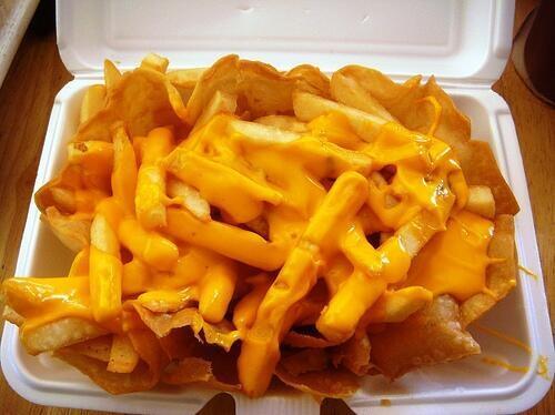 ItsFoodPics's tweet photo. Cheese Fries! https://t.co/8ASGQmooK7