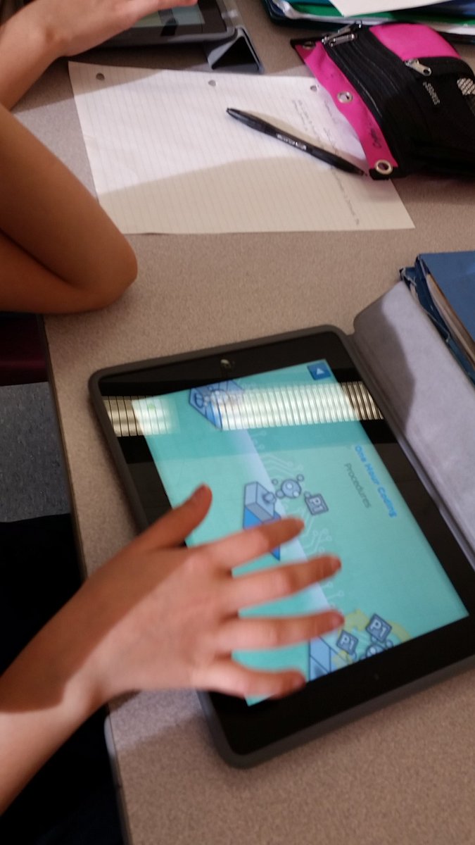 HStemtastic's tweet photo. Excited about coding on the ipads! @lightbotcom #coding @TDSB_STEM #BrookviewMS https://t.co/SM6zvfMCIP