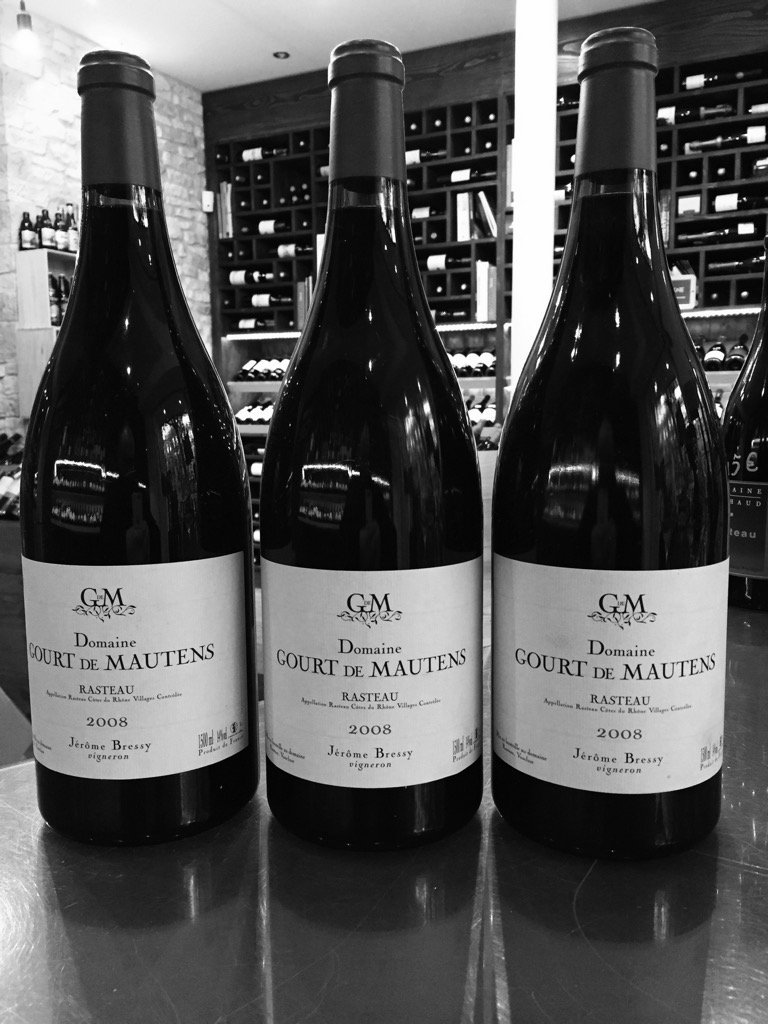 LaNewCave's tweet photo. Reçus du domaine pour de prochaines dégustations privées #magnum #rastau #winelover #GourtDeMautens https://t.co/KBM8De8pJ5