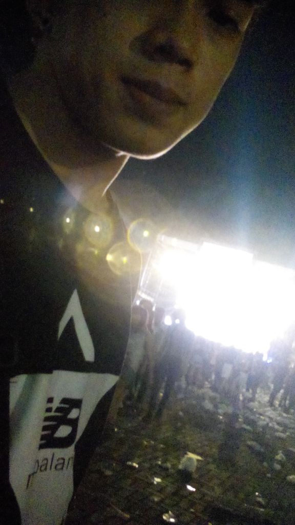 anjoepengco's tweet photo. Last saturday!! Ito lang picture ko. Hahahah kainis.๐ซ๐ซ๐ซ๐ซ
#Unleashed6 #rave #teamManila #SMYouth https://t.co/GZffLuVcWx