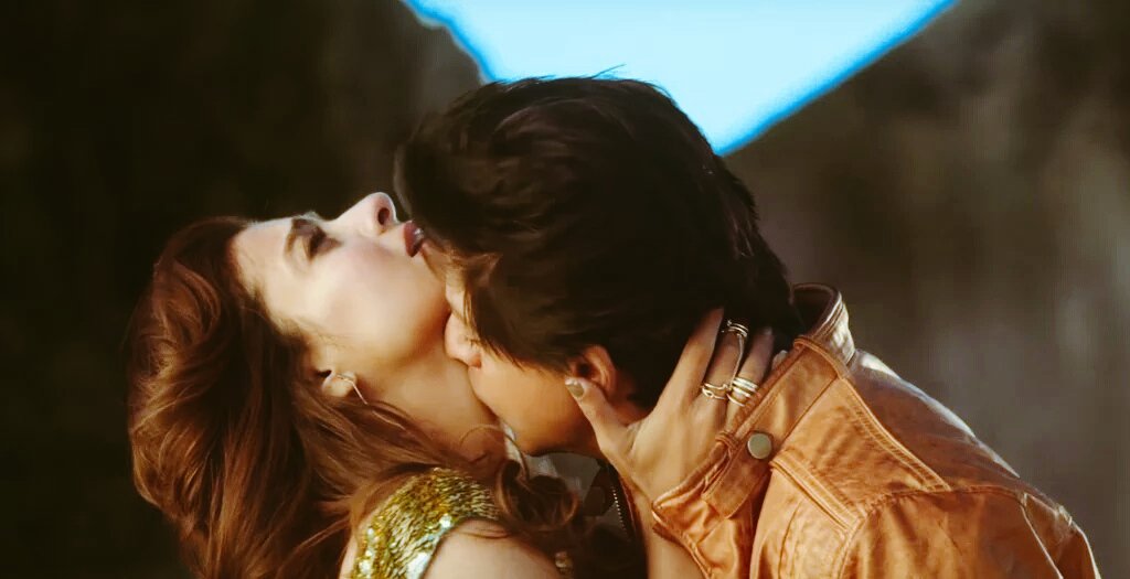 Embedded image permalink