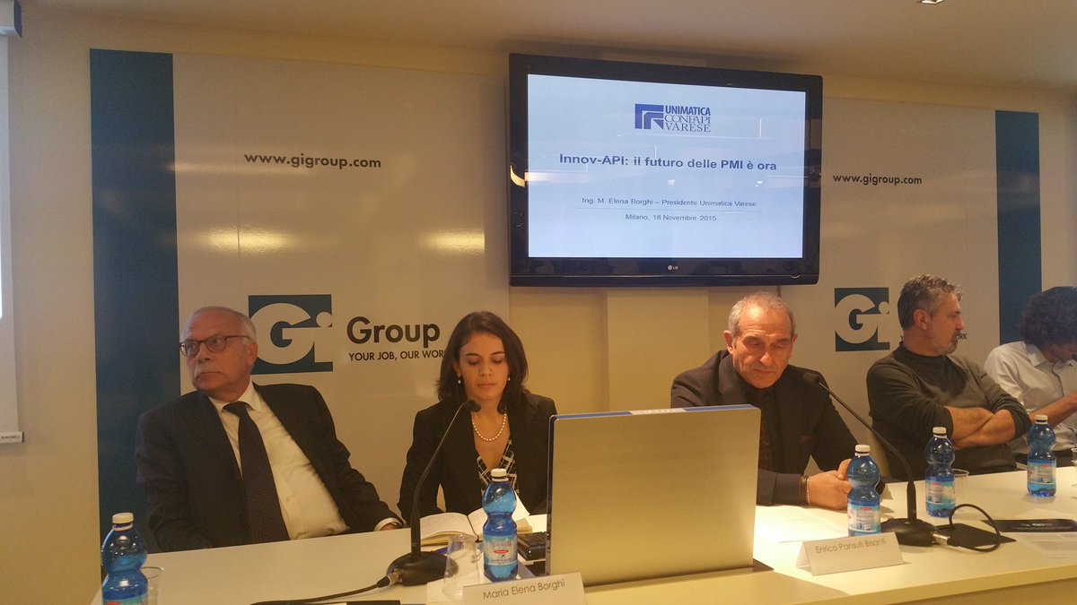fcolombo73's tweet photo. Infine #Innovapi con @Unimatica #Varese con #ElenaBorghi #LuigiBorghi e #EnricoPansutiBisanti https://t.co/Ra3C9vyc31