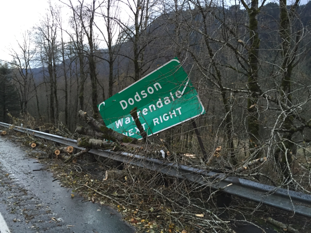 OregonDOT's tweet image. EB I-84 closure between Exits 17-64 may be in place till noon. Crews working to clear over 20 trees in EB lanes.