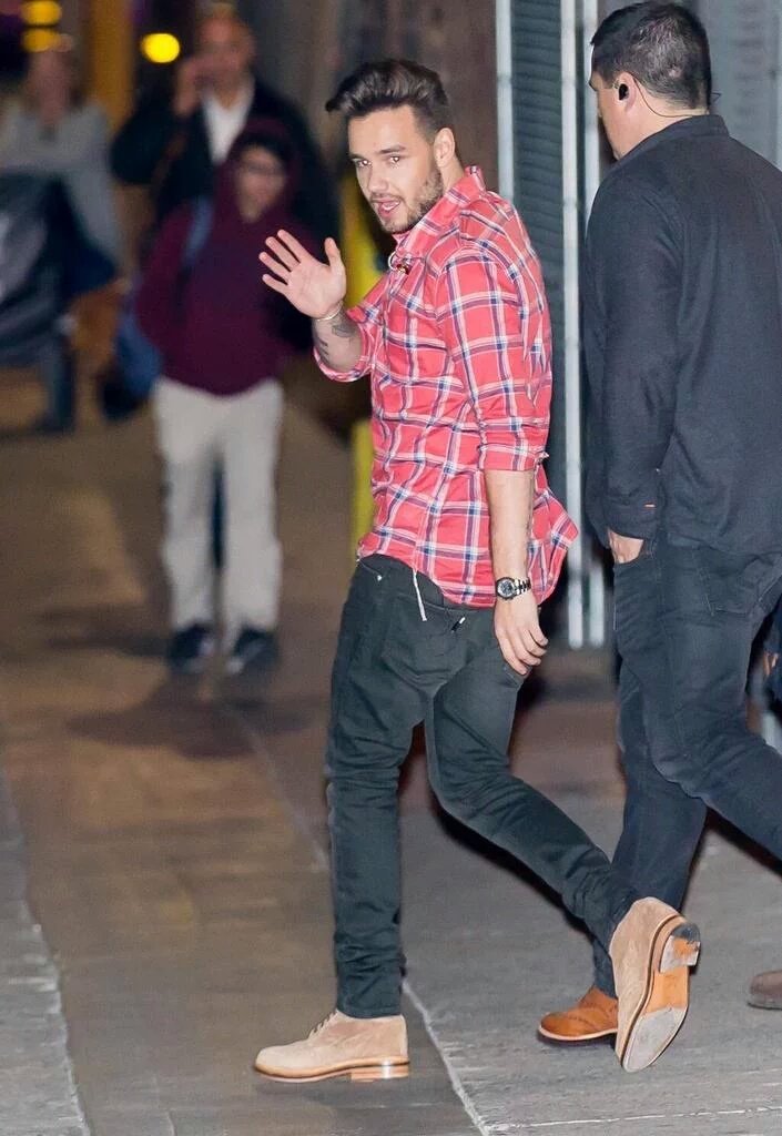 1Duruguaynotes's tweet photo. Nuevas fotografías de Liam llegando a los estudios de ABC anoche en Los Ángeles
#1DU -Ann
#MTVStars One Direction https://t.co/swPuH8FUmf