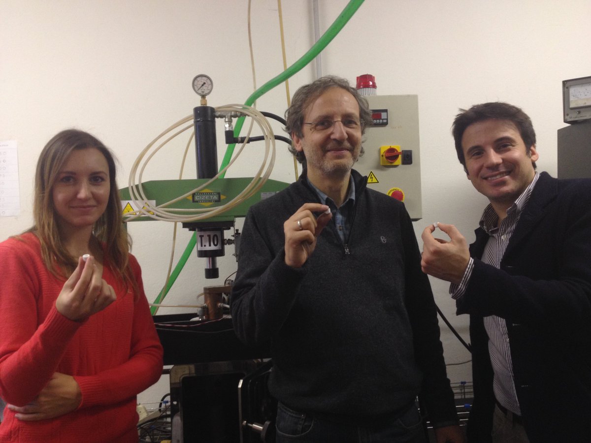 smorganti7's tweet image. Materiali innovativi per stampanti 3D in fase di sviluppo! @unipv @3DUniPV @CompMechPV #3dprinting