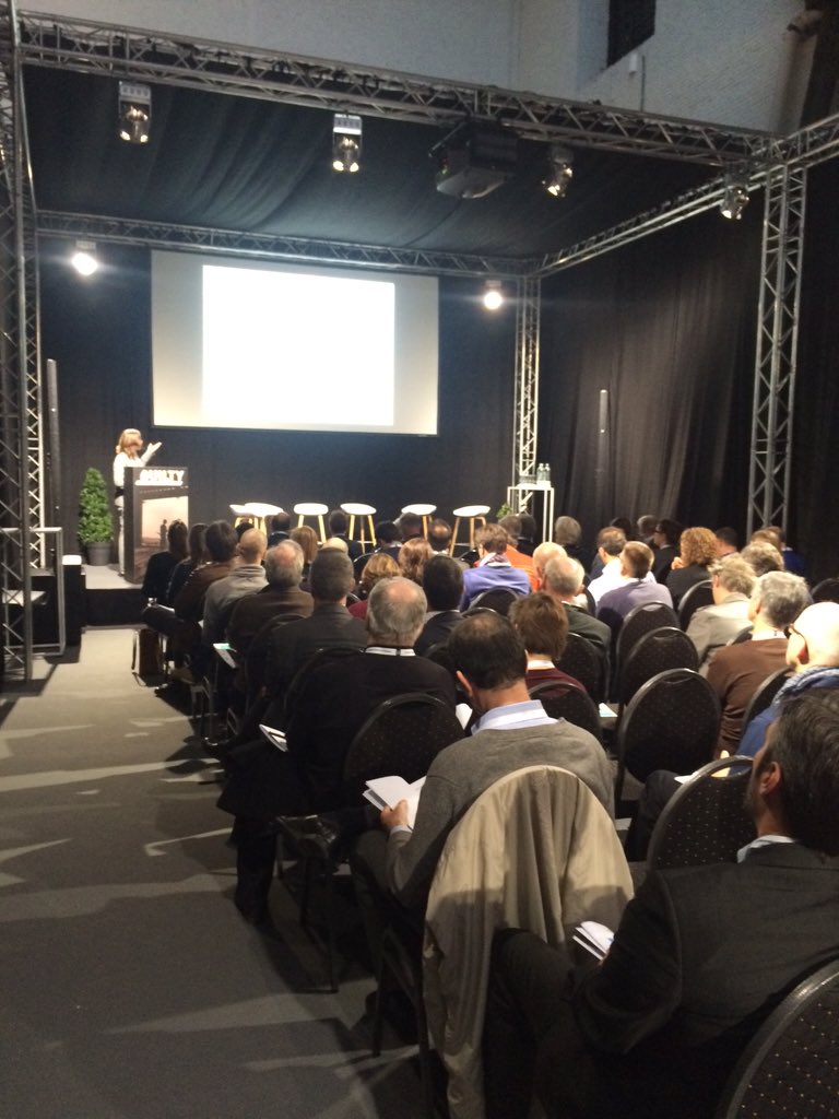 BuiltyBE's tweet photo. Volle zaal voor het seminarie van de bouwteams door @_VCB @NAVarchitecten Bouwunie en ORI #builty2015 https://t.co/xpirH57KKT
