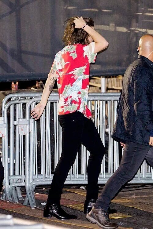 1Duruguaynotes's tweet photo. Harry anoche en los estudios de GMA 17/Nov ! -Ann
#MTVStars One Direction #1DU https://t.co/bZ2QmkXpk3