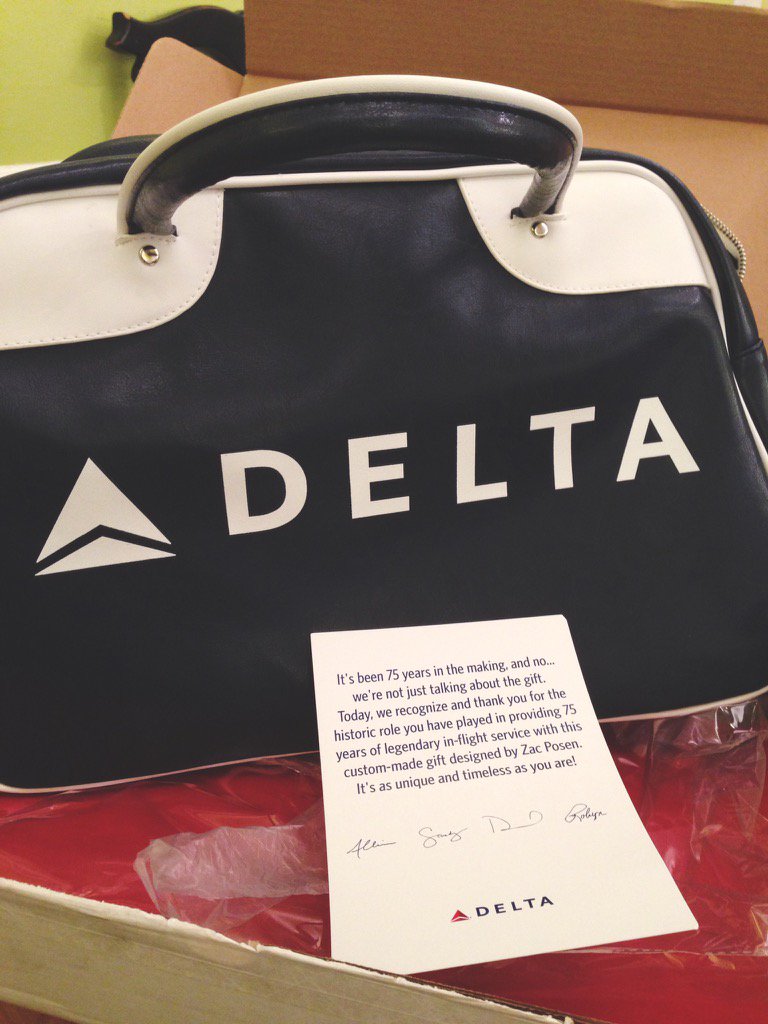 MillerRosePhoto's tweet photo. Look what I got in the mail today! I LOVE it!! ❤️ Bag designed by @ZacPosenStudio! Thank you @Delta!! #Delta75th https://t.co/G7xT8oUPbq