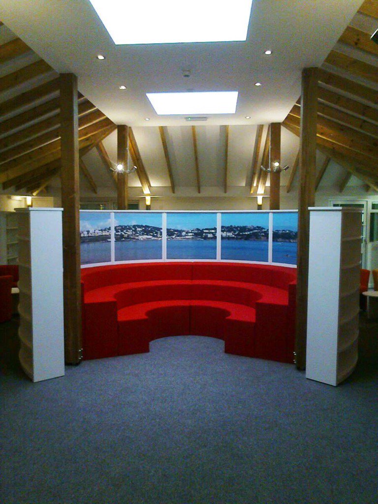 fg_library's tweet image. Love this serene reading pod we installed this week #lovelibraries #schoollibrarydesign
