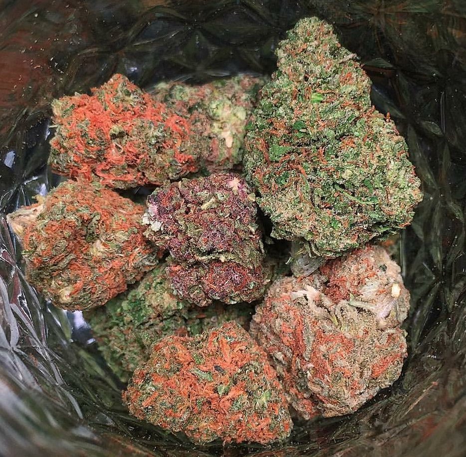 Rt if you agree this is WEED PORN.