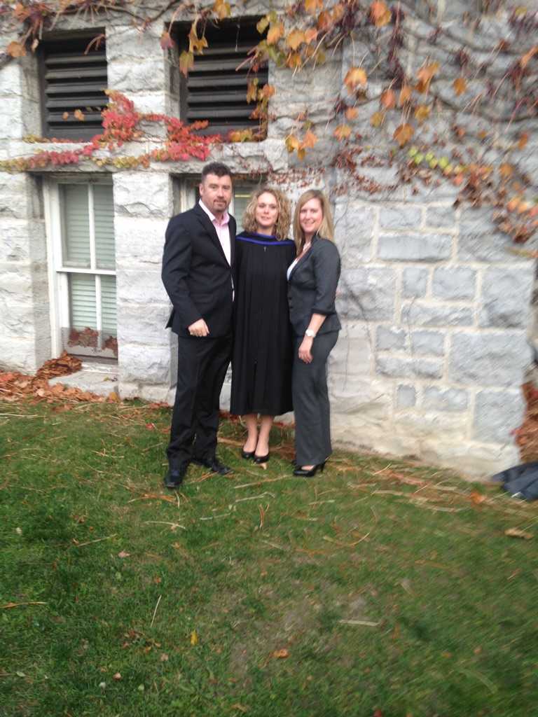 DeniseEdwards3's tweet photo. And here she is...#Qgrad15!!! I could not be more proud!!! https://t.co/LAyRu3IJYc