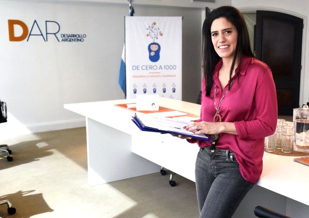 Radio_105_1's tweet photo. Lic @LorenaScioli EN #LaRioja PARA PROMOVER PROGRAMA DE LA PRIMERA INFANCIA “DE 0 A 1000″ https://t.co/i5FZiMNvXJ https://t.co/ddTMYtb12a