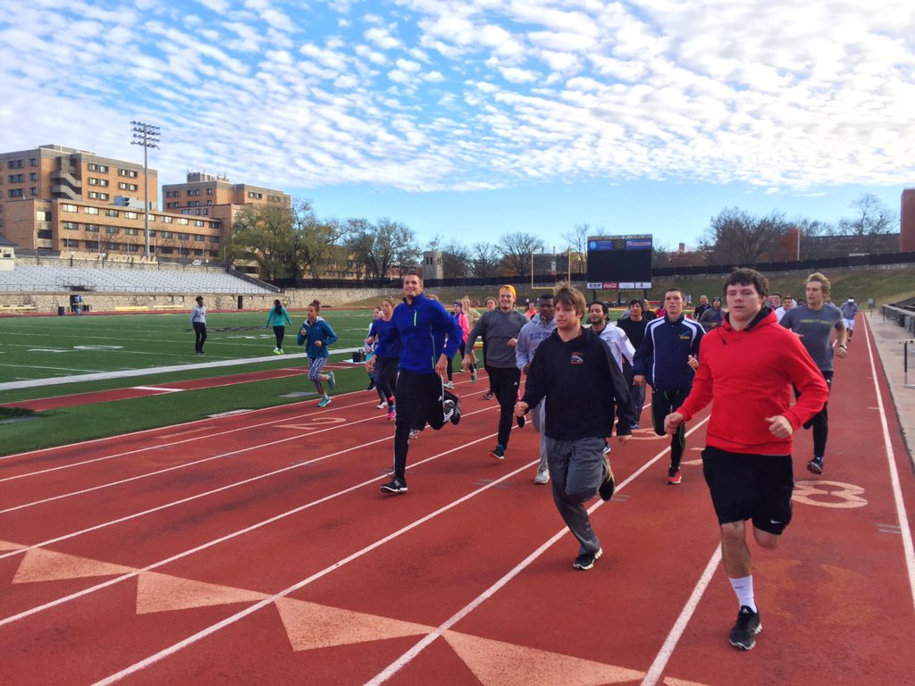 ESUHornetsTFXC's tweet image. Dynamic warmup / Active recovery day ! #ESUTF #MidWeek