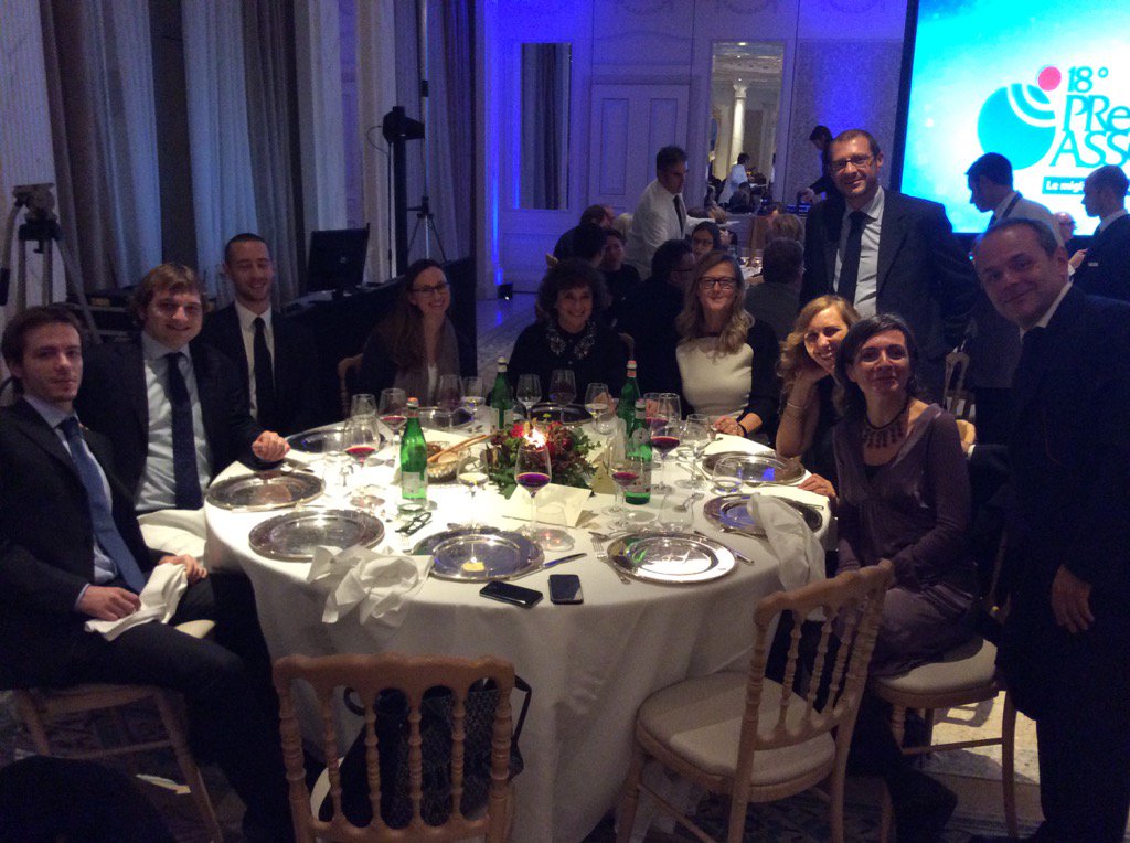 valeword's tweet photo. Gruppo #Mailander e #RelazioniDigitali al #premioassorel  @Assorel @MktgTerritorio https://t.co/HVEXqEe1wZ