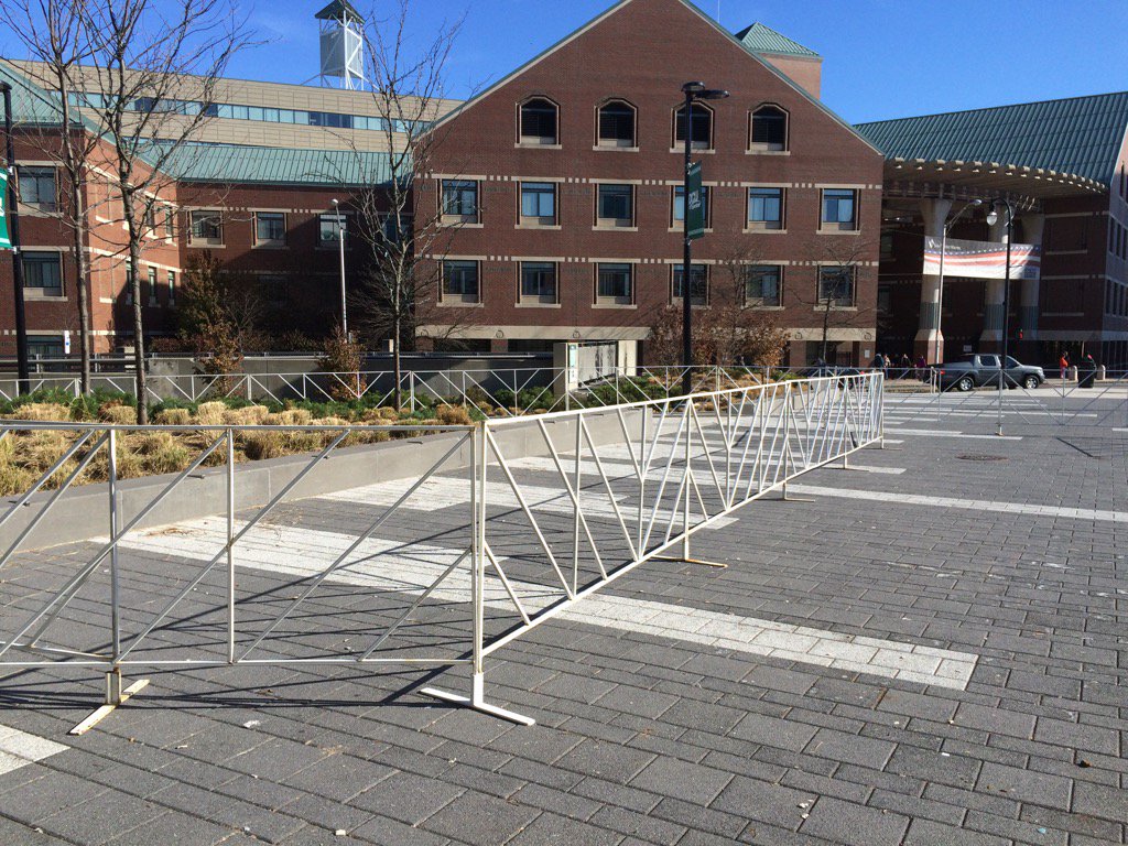 MDKane_journo's tweet photo. Crowd control being set up for @realDonaldTrump visit to #Worcester https://t.co/xcVFLav2Oe