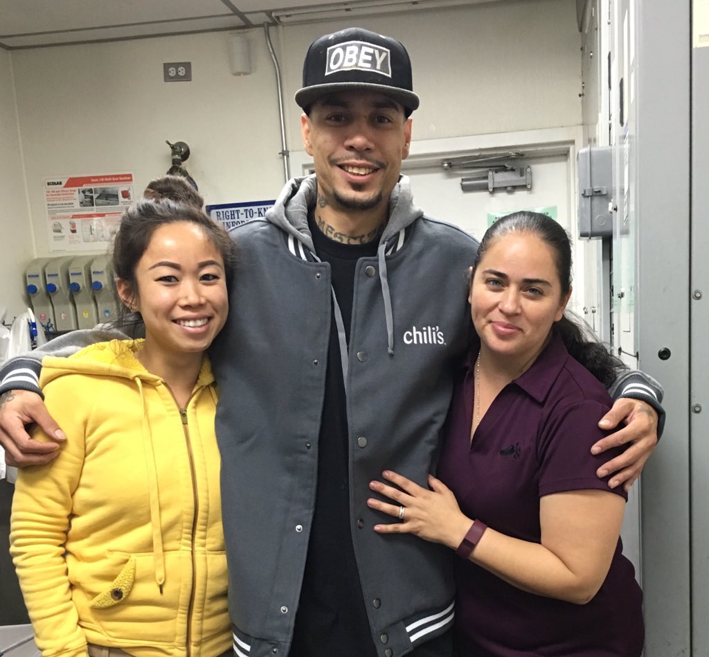 htu_sd's tweet photo. Check out Jason's well deserved Chilis jacket for his hard work with GSE! #chilislove @EdPowers_SD https://t.co/coxVA6XFvq