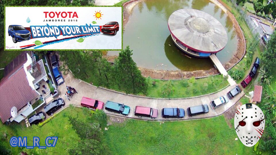 H-2 <a href="/ToyotaID/">Toyota Indonesia</a> #ToyotaJamboree2015 at <a href="/malbekasi/">SummareconMallBekasi</a>. #TKCI #Toyota #Kijang #Club #Indonesia #BravoTKCI #Ann1ver5aryTKCI