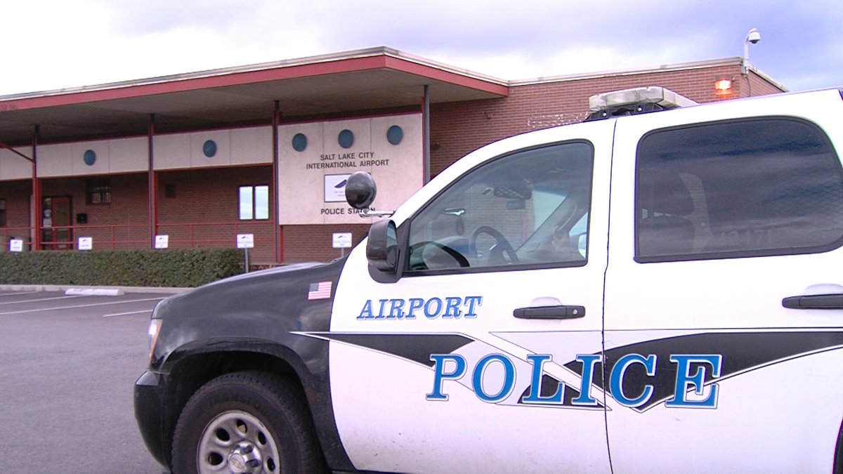 Derek_Photog's tweet photo. An update from @slcairport Police on the diverted #AF65 flight from #Paris on @KSL5TV at noon #KSLlive https://t.co/le59Q072G2