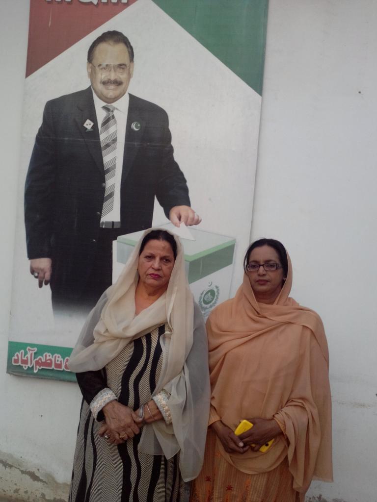 naseema09982104's tweet photo. #AtNorth NazimAbad https://t.co/wjASCHuKTE