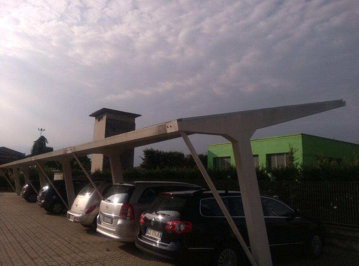 GrFotovoltaico's tweet photo. Mantova 70 moduli SunEdison in una eleganza unica https://t.co/oFkvjoMTOL