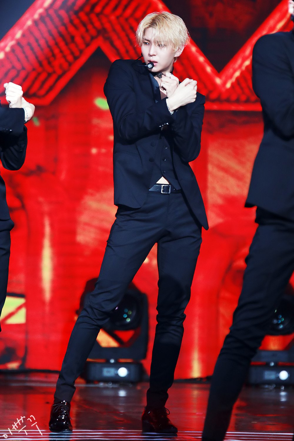 Image result for leo vixx long legs