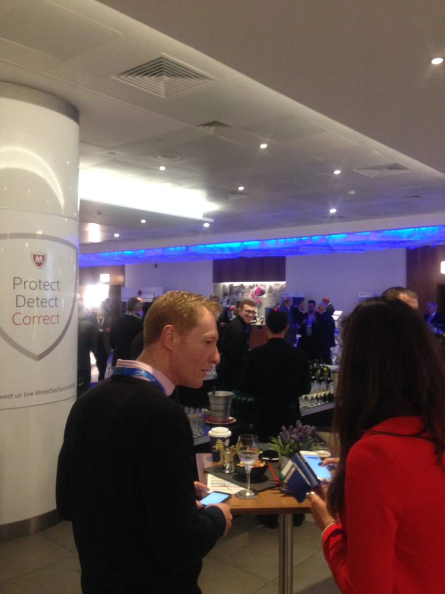 IntelSec_UK's tweet photo. We're wrapping up the #IntelSecSummitUK with networking over drinks. We hope everyone enjoyed the content of the day https://t.co/3sRiavKvOe