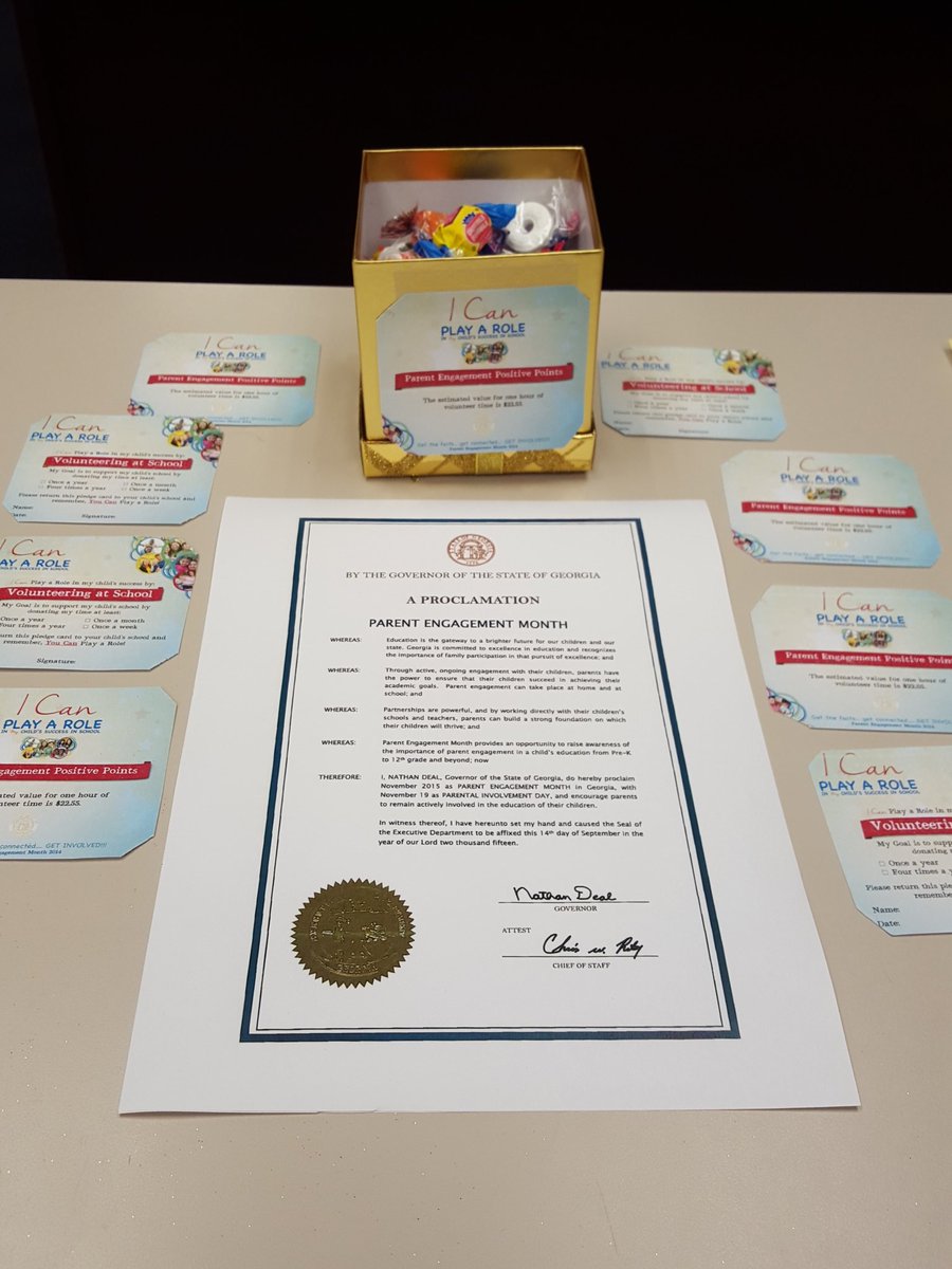 DioneDSimon's tweet image. Nat'l Fam. Engagement Day surprise!  #douglassclusterrocks  @APSUPDATE @DrEmilyAMassey  @AstroParent @apstitle1fam