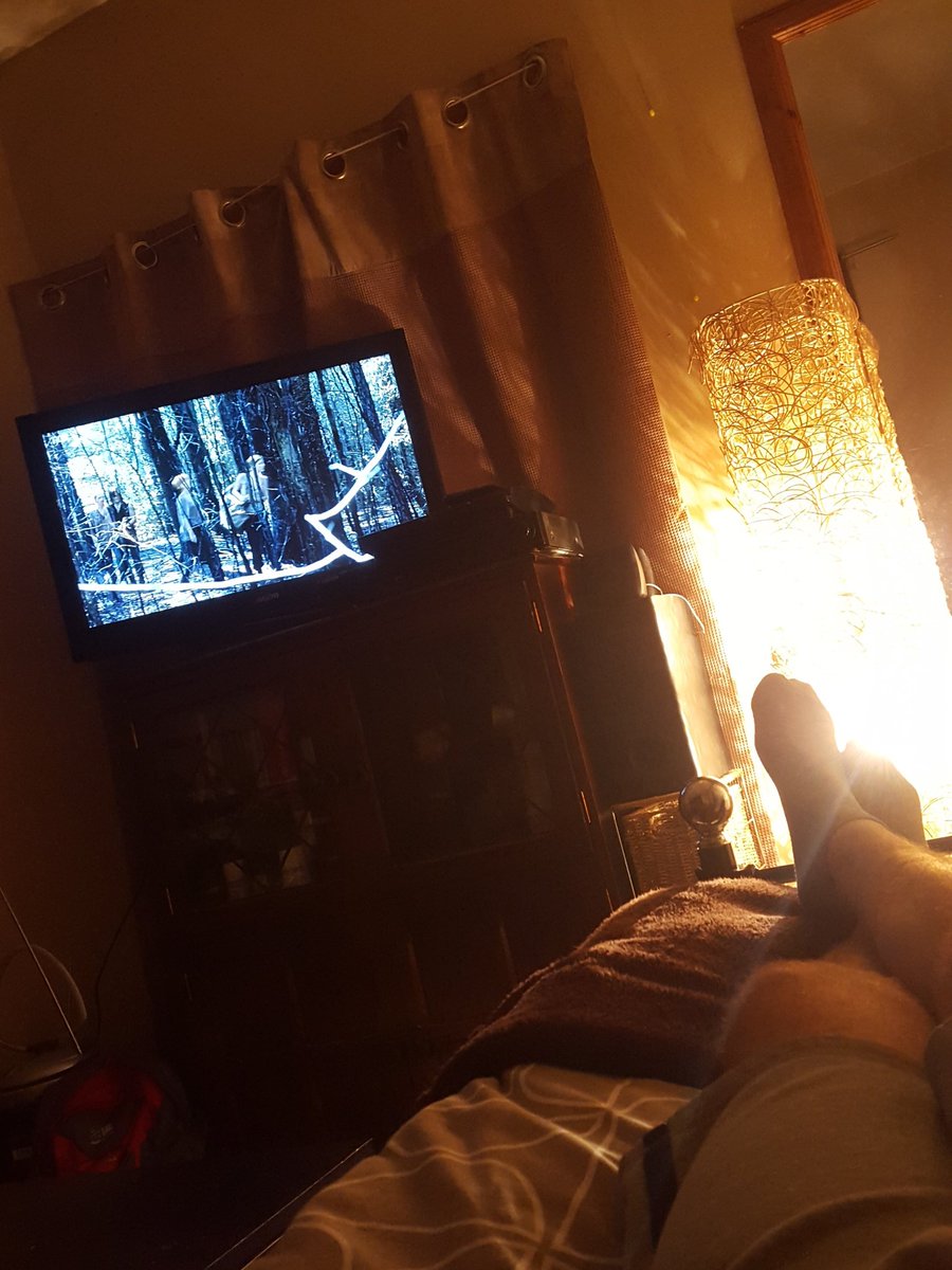 RickyBrigden's tweet photo. So glad to be chilled after a long day #walkingdead #CatchUp #chillednight https://t.co/C75Tp8SzsT