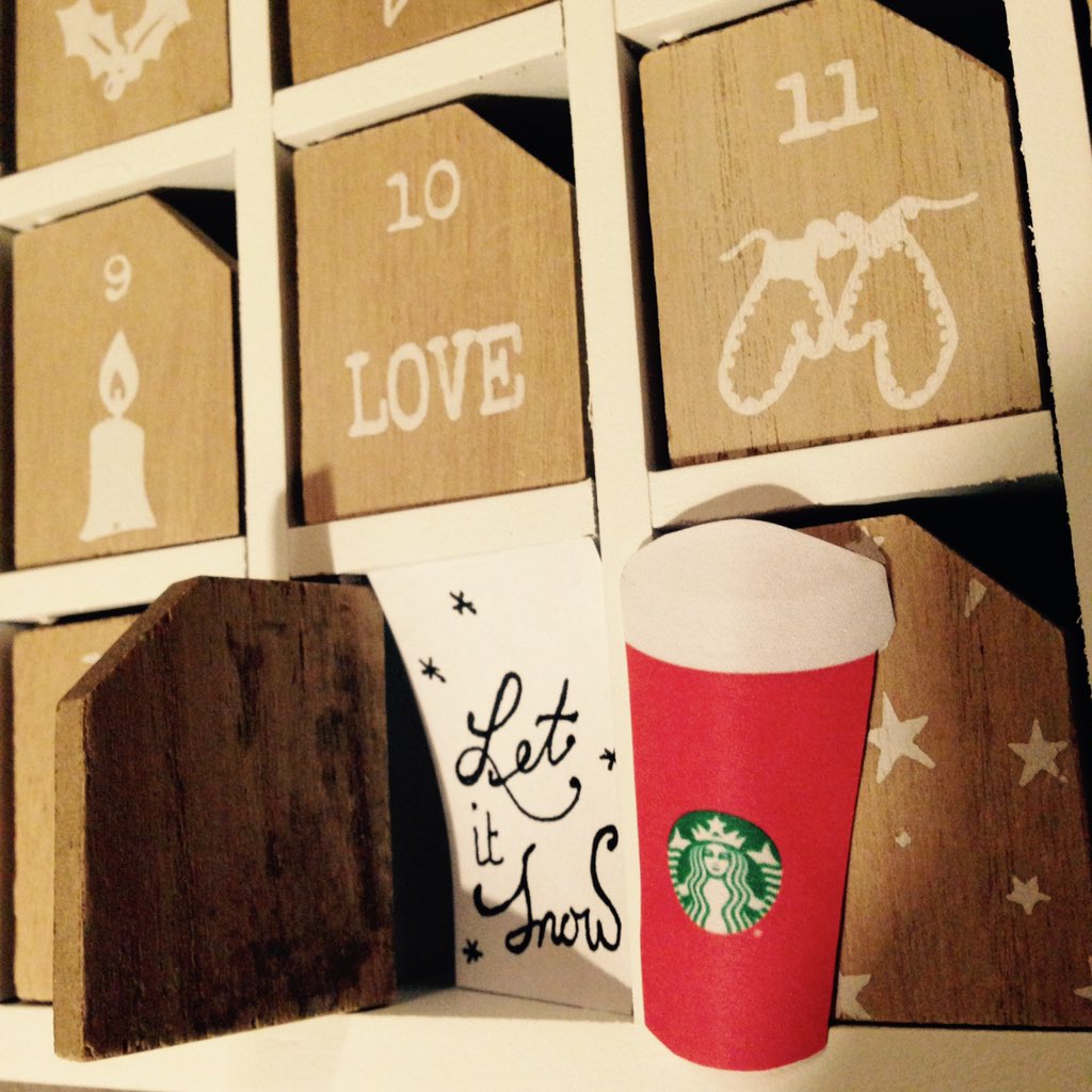 DeDroomboom's tweet photo. We zijn genomineerd voor Starbucks #RedCupCheer Retweet en help ons winnen! #CheerKalender nog 19 dagen..Let it Snow https://t.co/9nx7gMUXLF