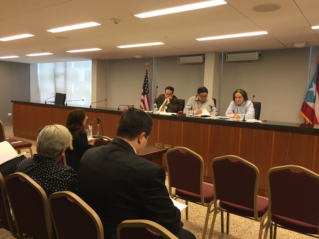 SenadoPR's tweet photo. [AHORA] Estudiantes de derecho participan de la 1ra Competencia de Comparecencias. #SenadoAbierto https://t.co/UqoterarjW