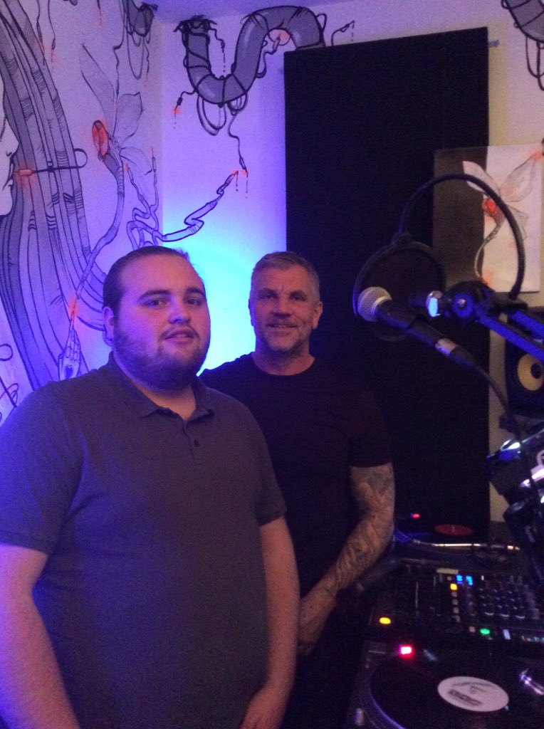 RProvoque's tweet image. Next two hours it’s @Puregroov3 with special guest Zach Murray live at radioprovoque.com #london #live #radio