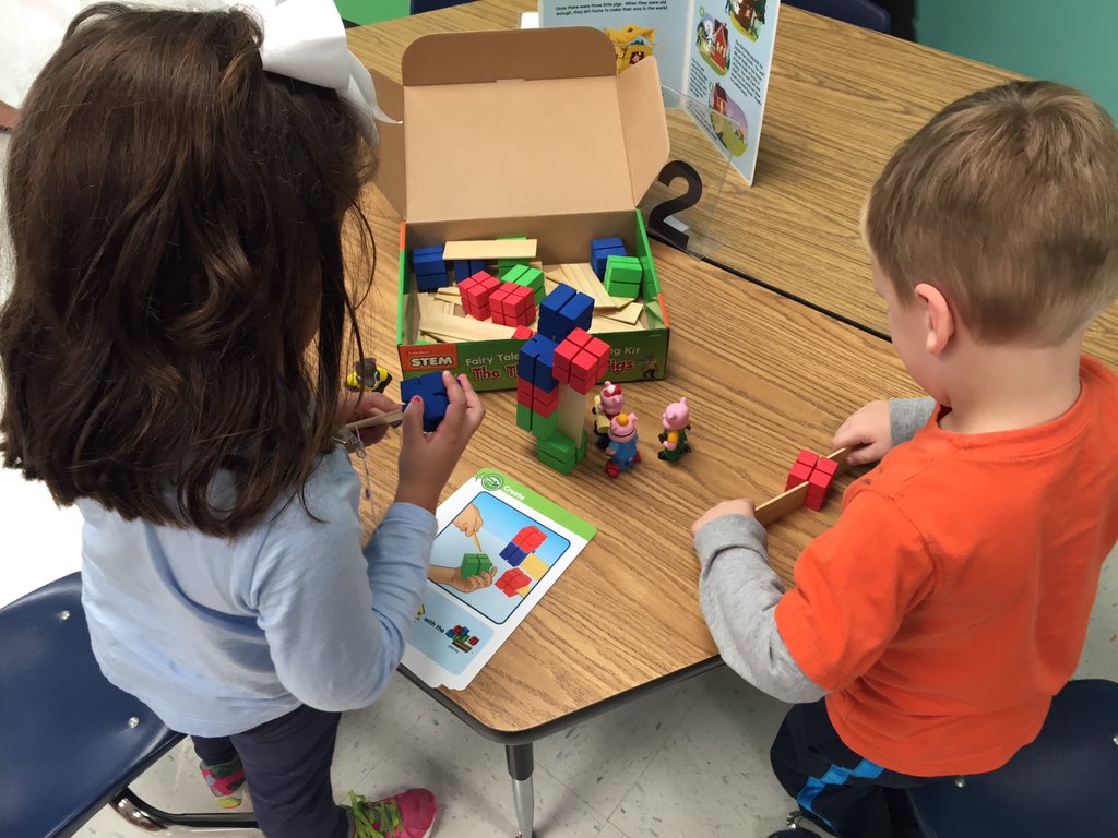 smzis's tweet photo. Our 1st time in STEM lab! They are SO excited! #ncepride @vivgaunt https://t.co/igzAL2NVVU