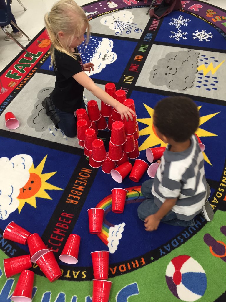 smzis's tweet photo. Our 1st time in STEM lab! They are SO excited! #ncepride @vivgaunt https://t.co/igzAL2NVVU