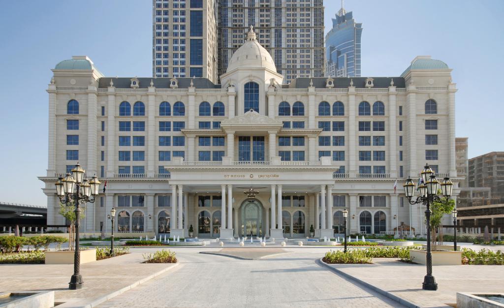 stregishotels's tweet photo. Introducing the new world address, @StRegisDubai, a new destination for uncompromising elegance and bespoke service. https://t.co/uwL2zSr3Gq
