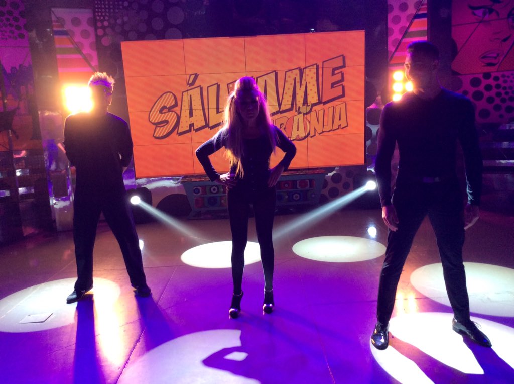salvameoficial's tweet photo. ¡Vamos con Lydia! Ya está preparada para darlo todo... #singlelydias #yoveosálvame @fabricatele https://t.co/B8h0OsniOE