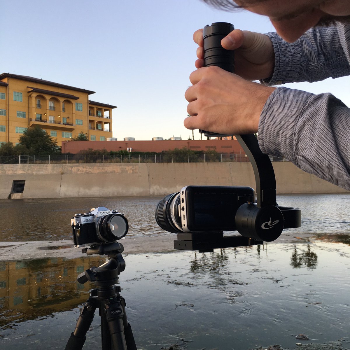 owldollyfun's tweet photo. #BeholderMS1 video #Sony #A7II, 10-18mm the beauty of #Paris. Video credit Mathieu Stern https://t.co/CaiGUKNpoQ https://t.co/qHJrVV9Zi5