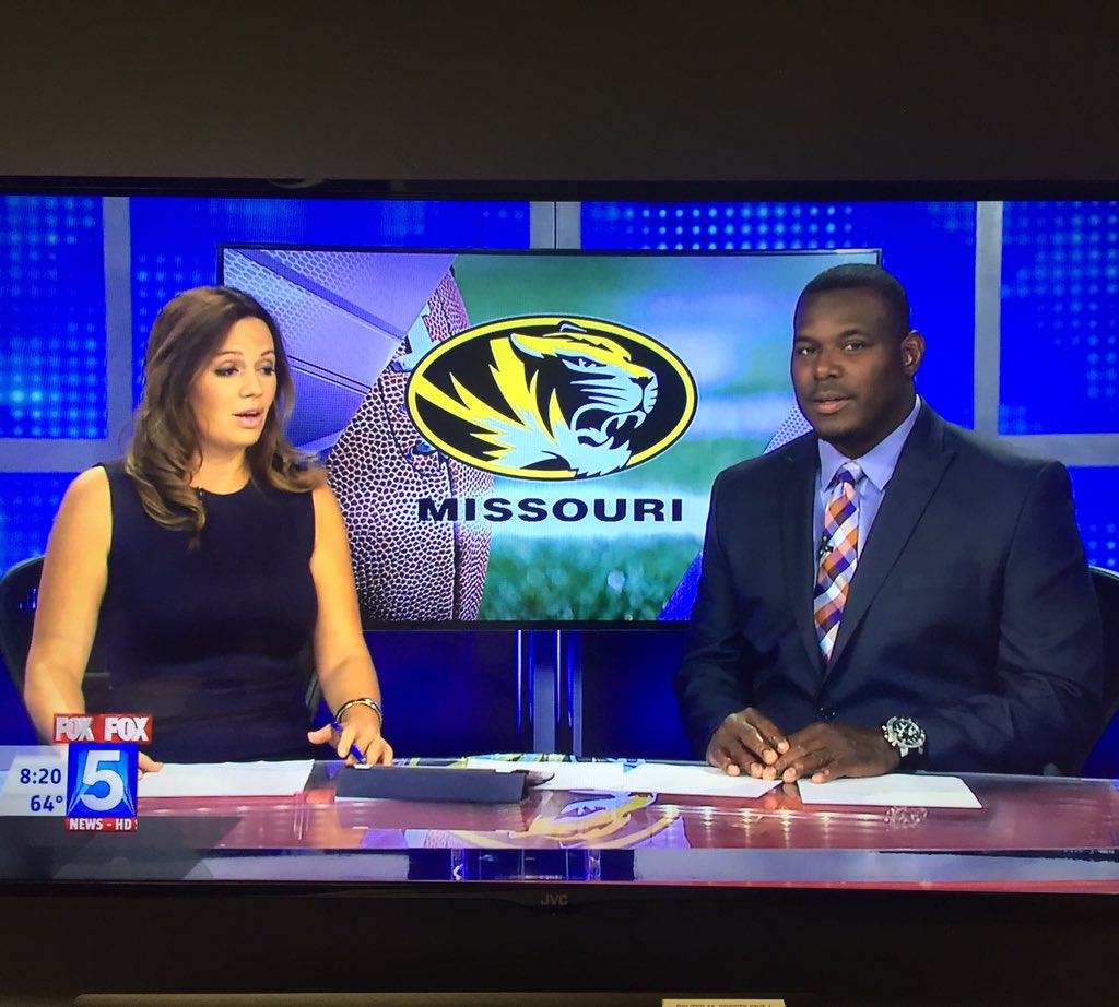bc_chamberlain's tweet photo. #lategram me &amp; @JordanWhitley discuss a big win last weekend for @MizzouFootball vs BYU on @fox5sportsfinal https://t.co/Sr3x8GJant