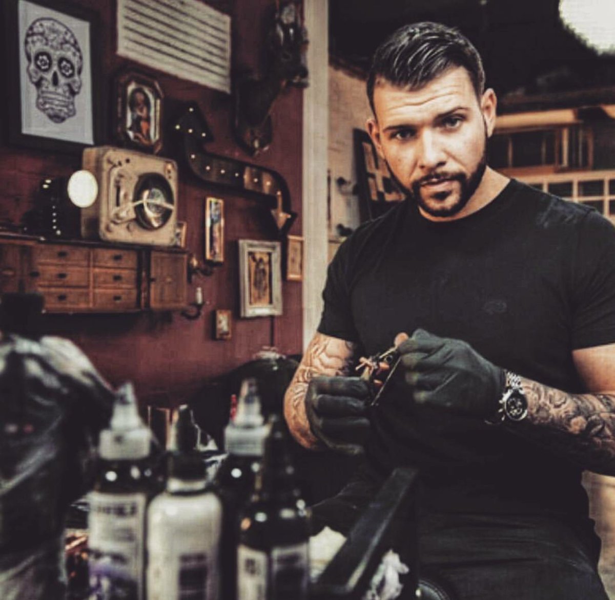 JayTAT2's tweet photo. #tattoofixers season 2 coming soon ;) https://t.co/K3cpg0DqvC