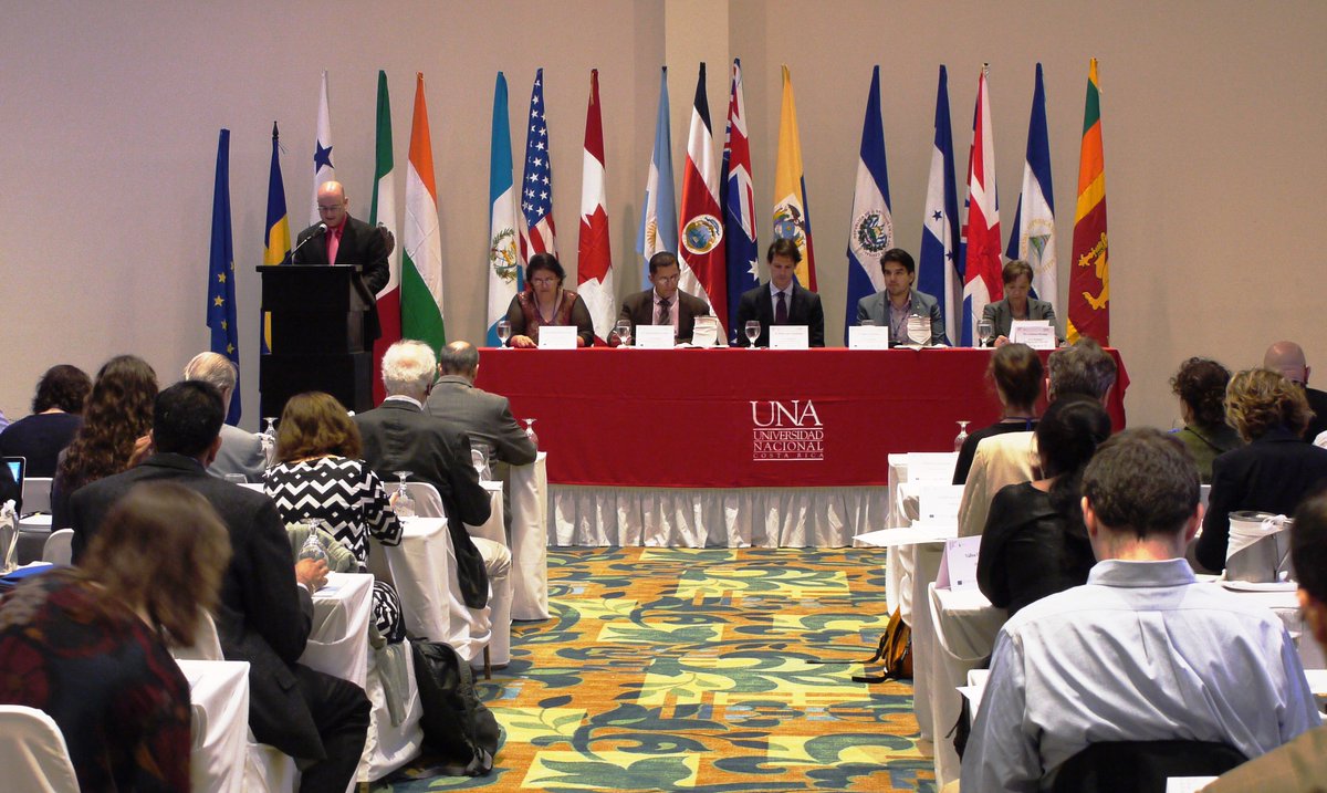 UEenCostaRica's tweet image. Hoy el #EmbPelayoCastroUE participó de inauguración del II Taller de Nefropatía Mesoamericana. #SALTRA #CENCAM #UNA.