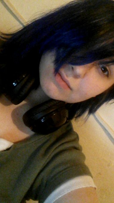 #Bluehair https://t.co/8u3Cs3HZYk<a href="/tag/bluehair"class="tags">#Bluehair</a>