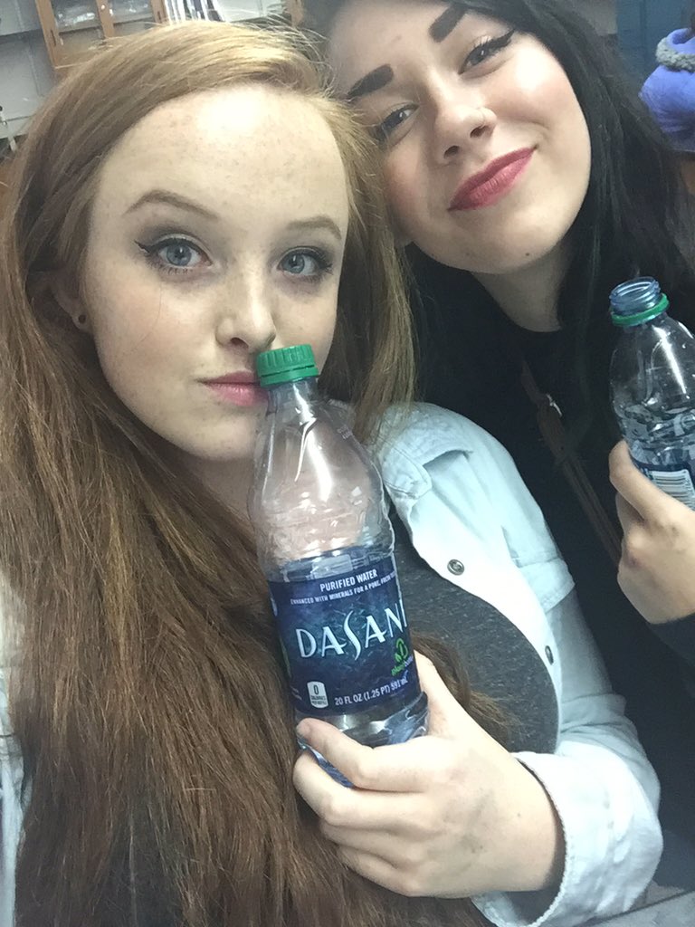 hnnahvance's tweet photo. #SWVLLogan staying hydrated is an important key to staying healthy! https://t.co/SrHCscJSU4