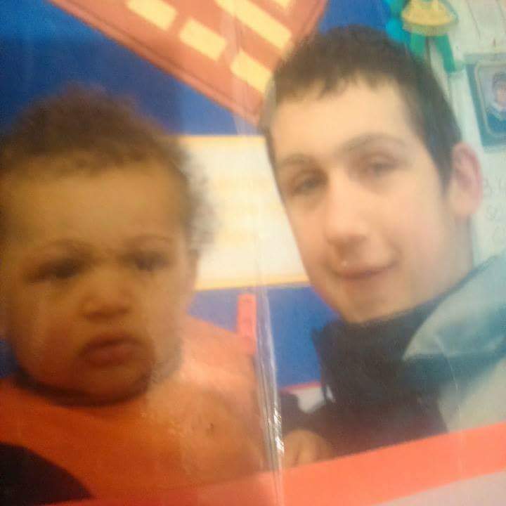 RewindEmbo's tweet photo. @Rewind_sLockett Love dad https://t.co/OaTVpzAlga