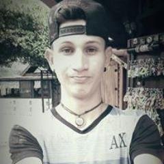 Yesaii_'s tweet photo. Mi Ñovio<3 Awwwwwwww:G Amansolo_ando en la vida https://t.co/fcxyxIv1jj