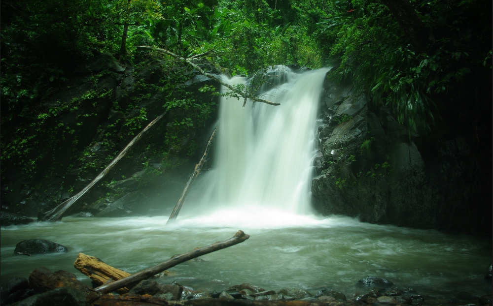 SunAntilles's tweet photo. Incontournable n°3 en #Martinique, Les cascades de Didier ! #Team972 https://t.co/8CXCmiYs1K